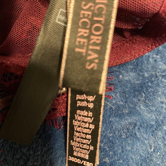 Victoria Secret front closure underwire Bra size 36DD NWT - Picture 2 of 4